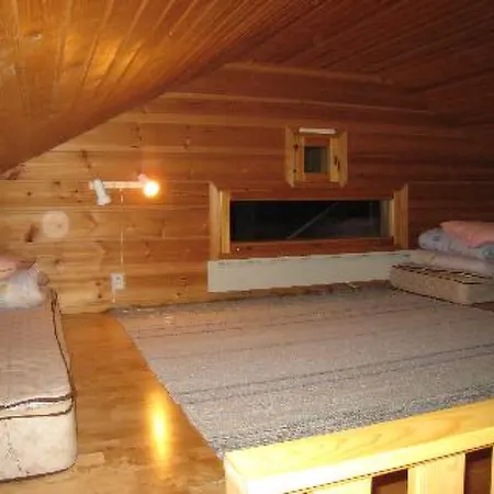 Holiday Nelja¤ Vuodenaikaa C1 Holiday home Kolari